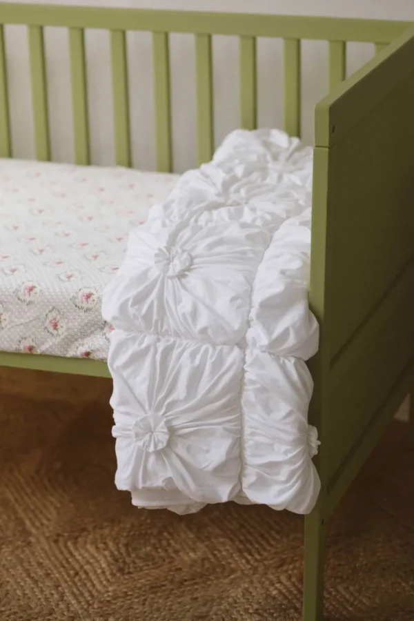 Cot Quilt Rosette White *Organic Cotton