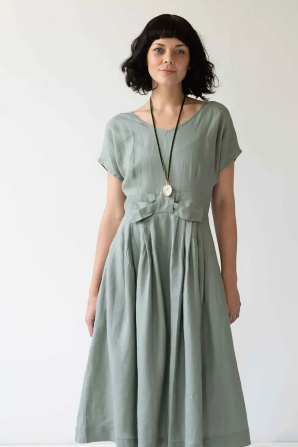 Eloise Short Sleeved Dress In Slate