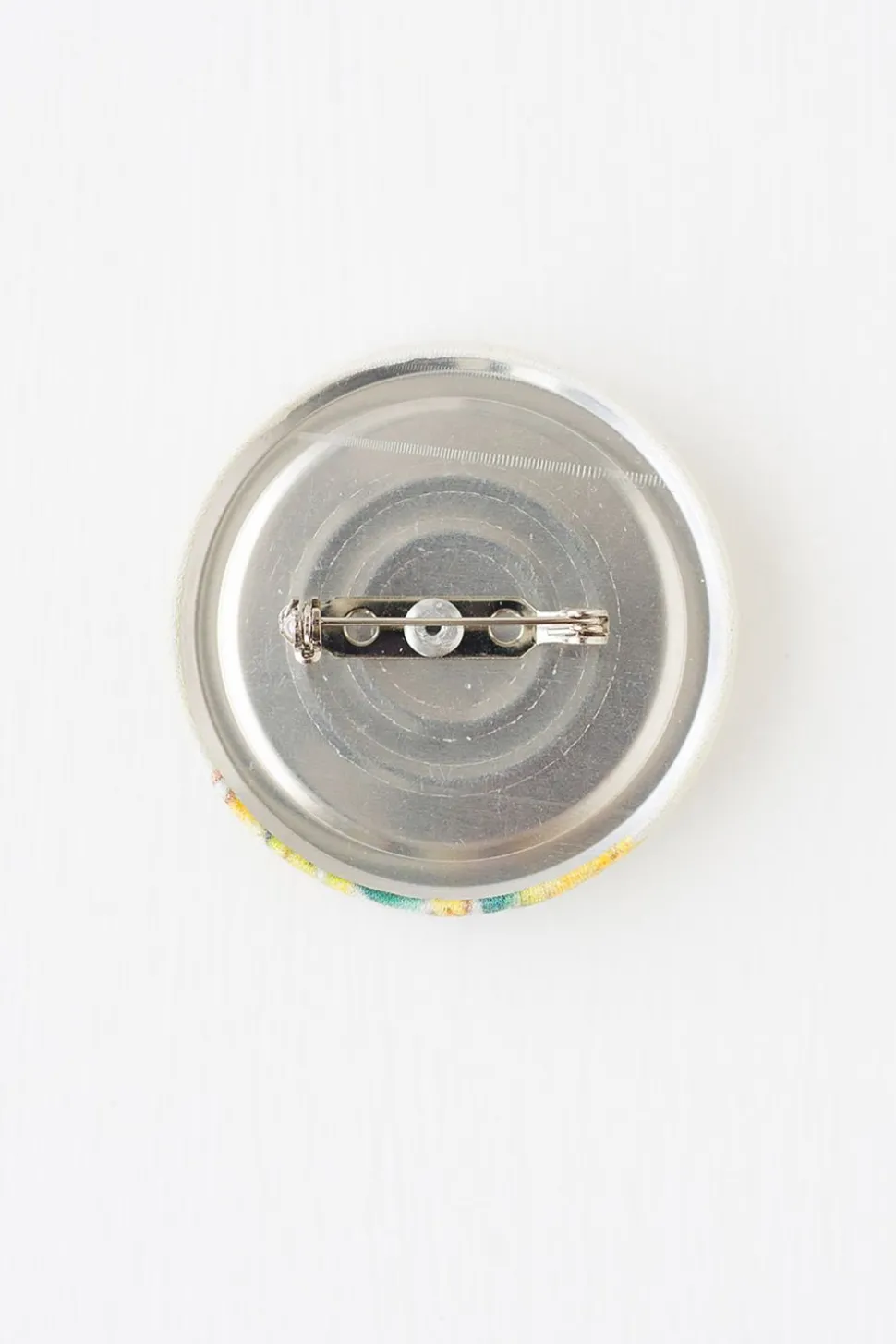 geranium_brooch_2.webp Geranium Brooch