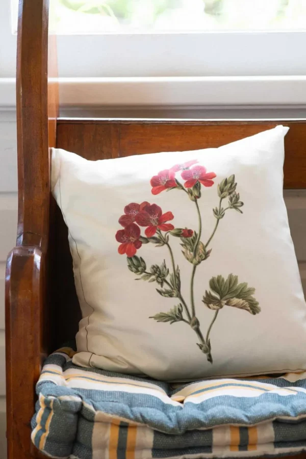 Geranium Cushion Cover *Organic Cotton