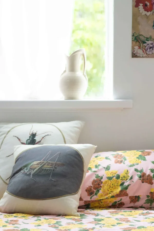 Grasshopper Cushion Cover