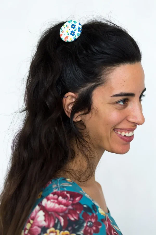 Hair Button In Mindy