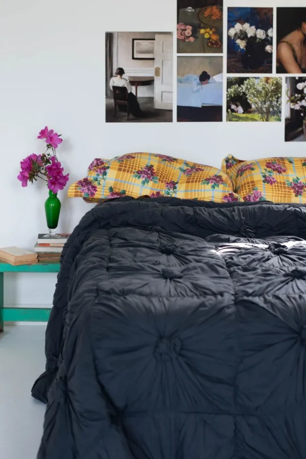 Rosette Quilt In Charcoal *Organic Cotton