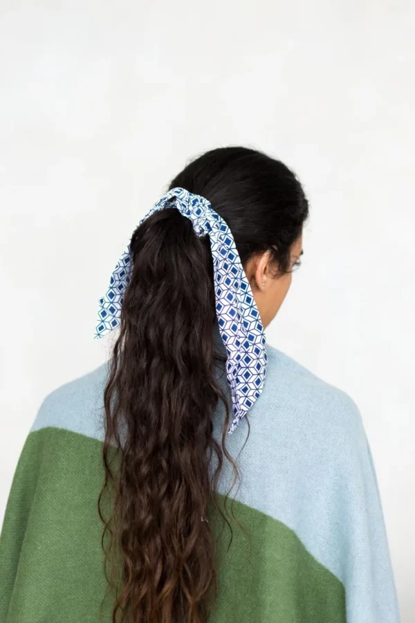Scrunchie Scarf In Diamond